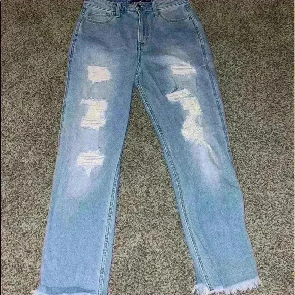 Hollister High Rise Mom Jeans - Picture 1 of 3